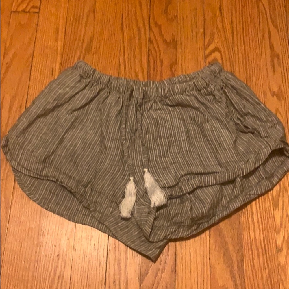 Natalie Martin Tash shorts grey/white stripe